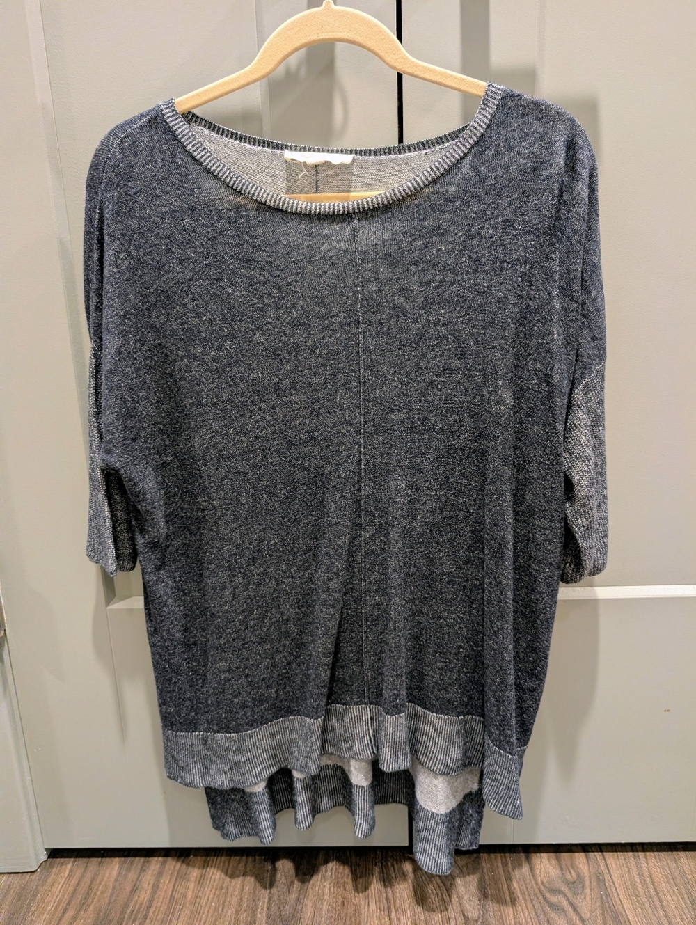 Vince Camuto - Gray Women's Short-Sleeve Knit Top